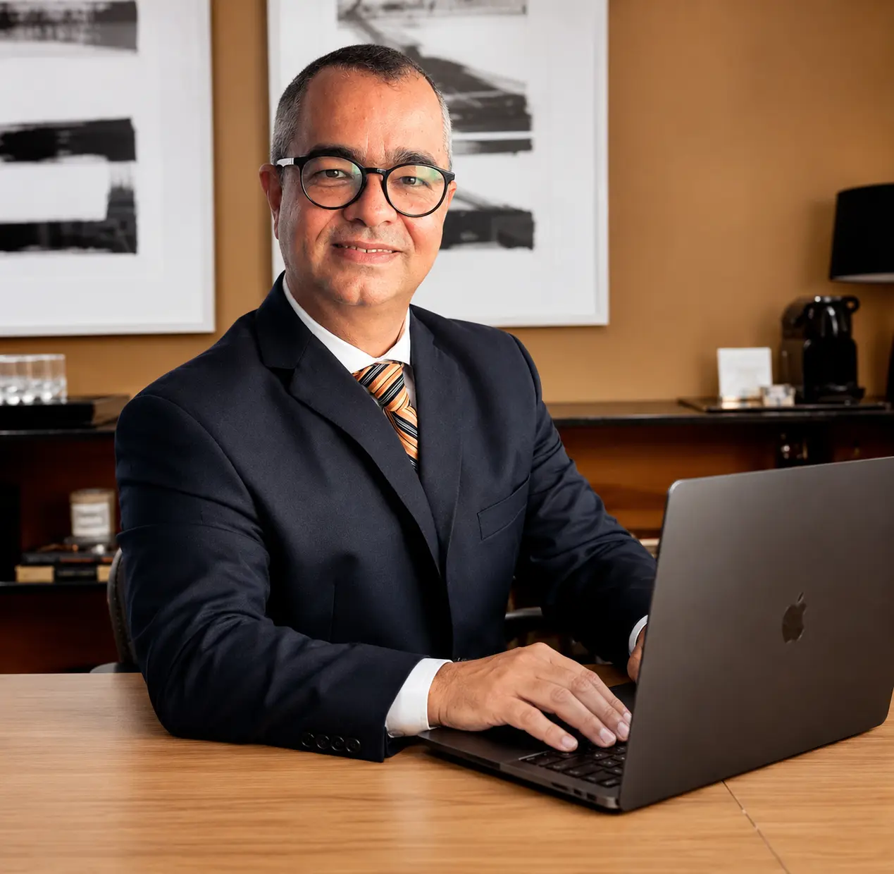 Dr. Denison Batista, advogado trabalhista e previdenciário em João Pessoa, Recife e Rio de Janeiro